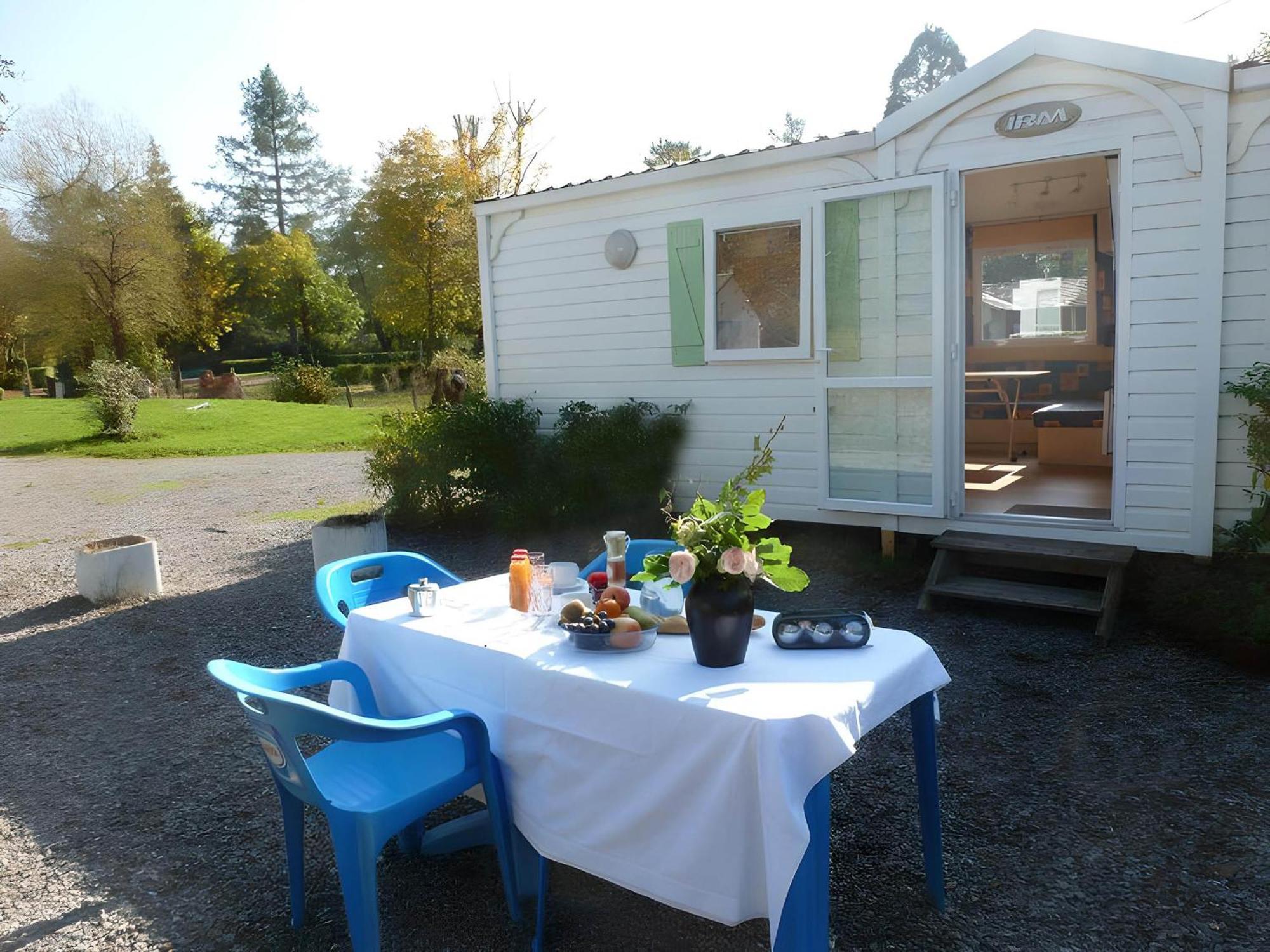 Camping Des Bains Saint-Honoré Esterno foto