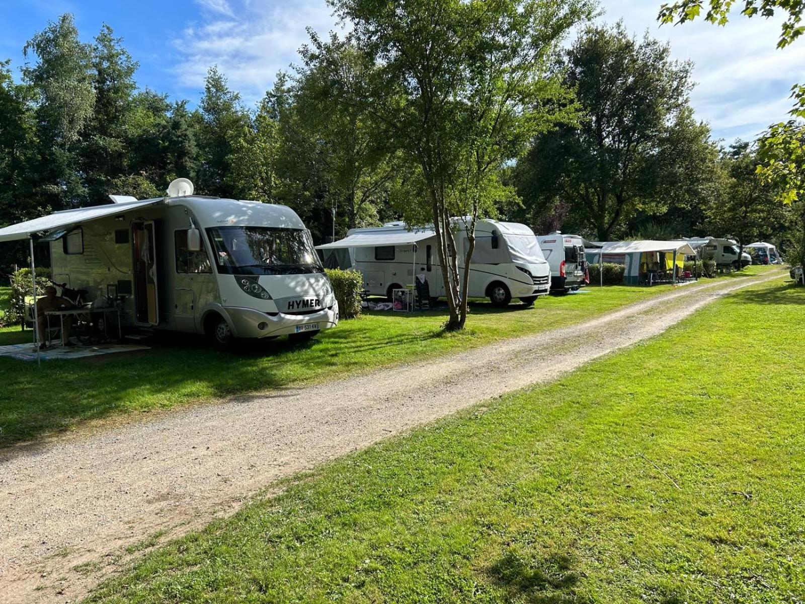 Camping Des Bains Saint-Honoré Esterno foto